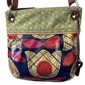 Fossil Key Per Coated Canvas Crossbody with Geometric Floral Tulip Design